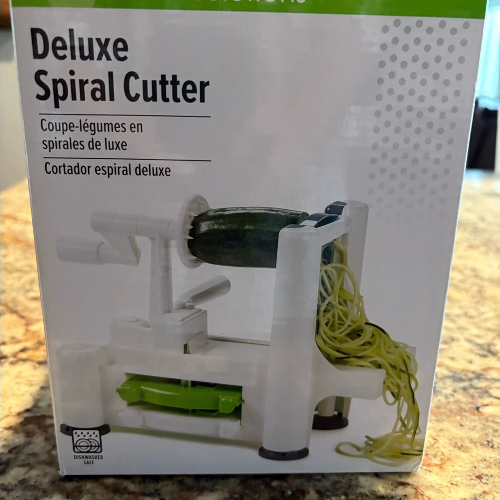 GUC Progressive Prep Solutions Deluxe Spiral Cutter - Picture 2 of 4